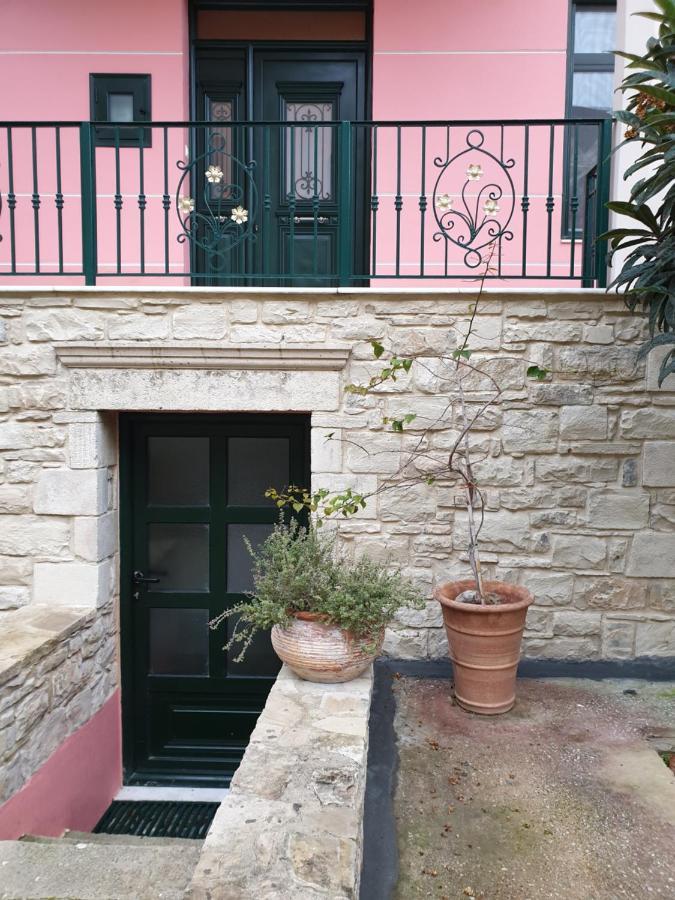 Arismari Apartment Moírai Екстериор снимка